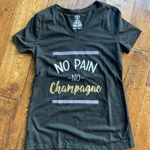 Ladies Graphic T-Shirt Short Sleeve V-Neck Black Size S🥂